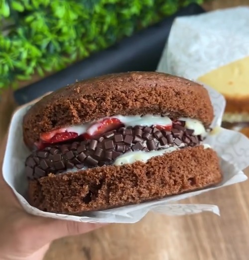 Cake Burger 4